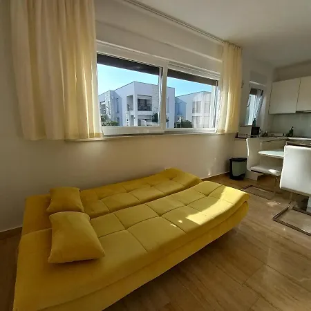 Apartmann