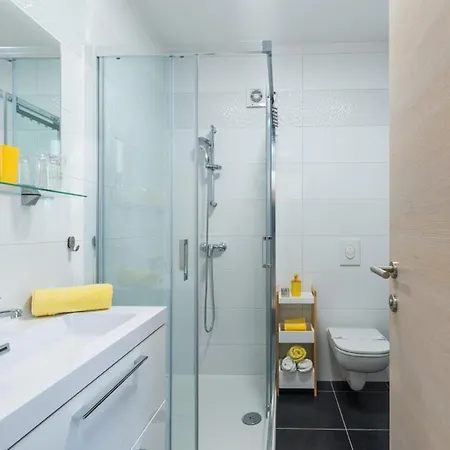 Apartmann