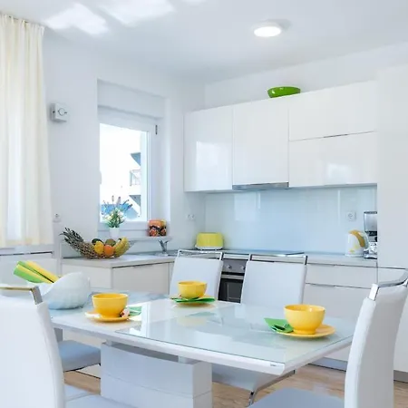 Apartmann דירה